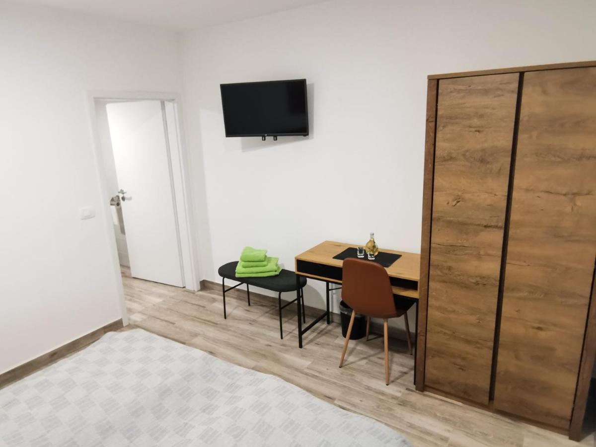 Hostel Postaja Ruse ภายนอก รูปภาพ